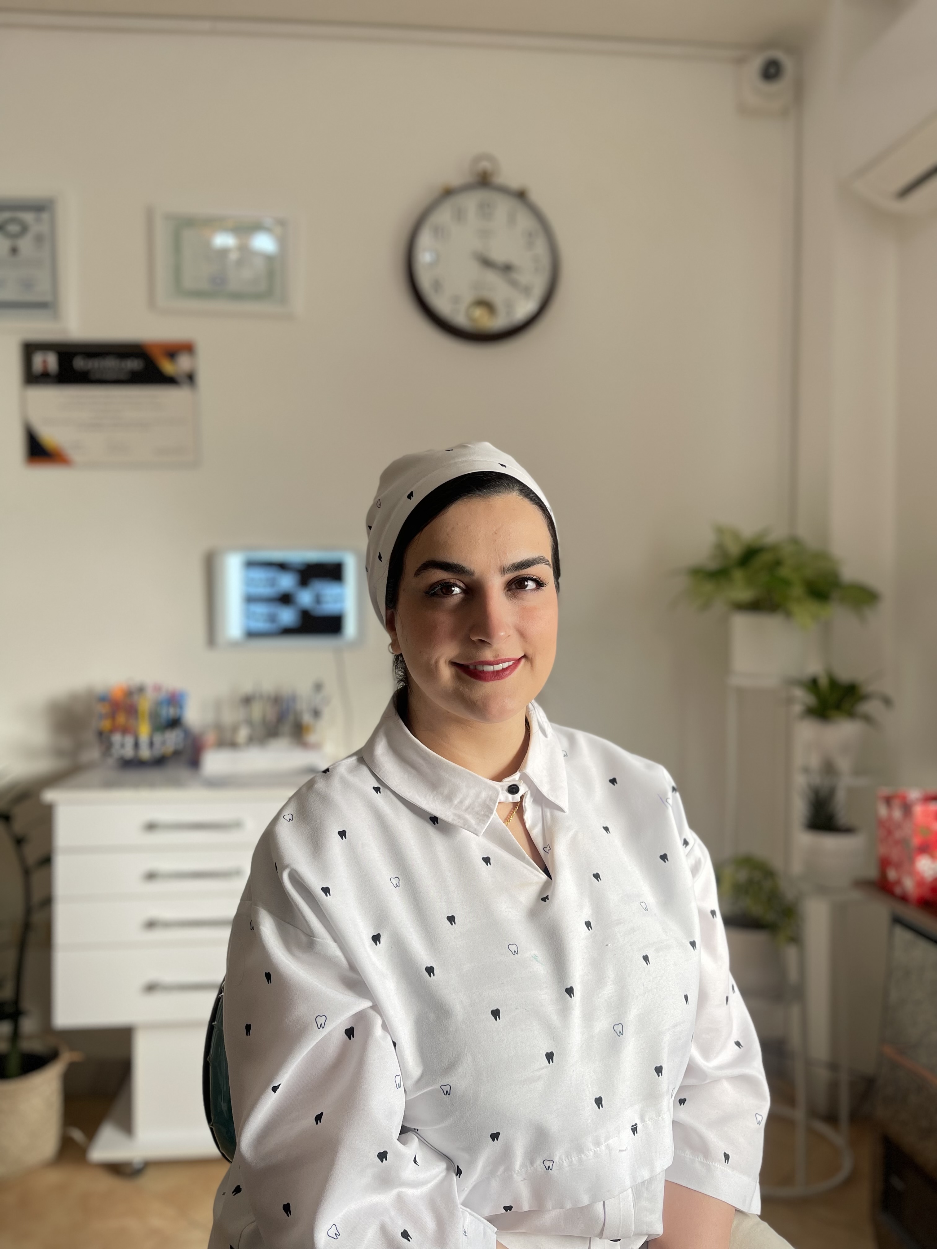 تصویر دکتر شقایق ربیعی